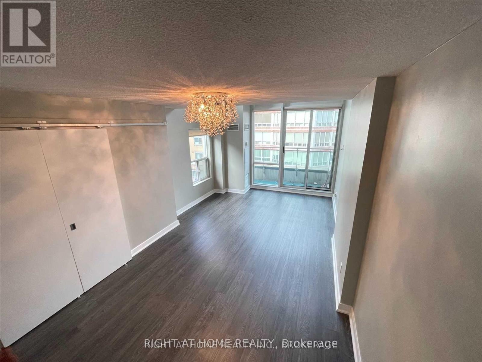 501 - 77 LOMBARD STREET