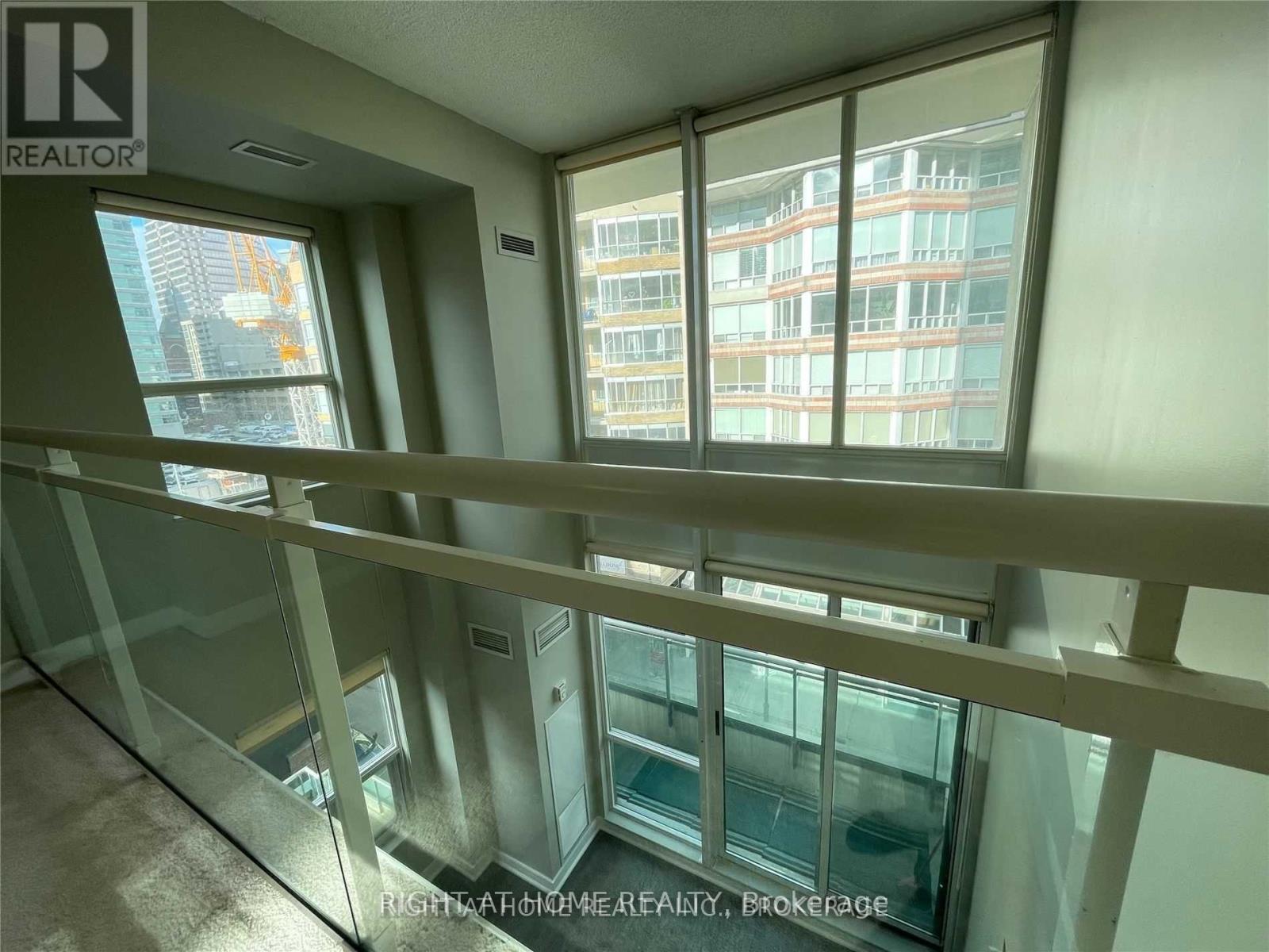 501 - 77 LOMBARD STREET