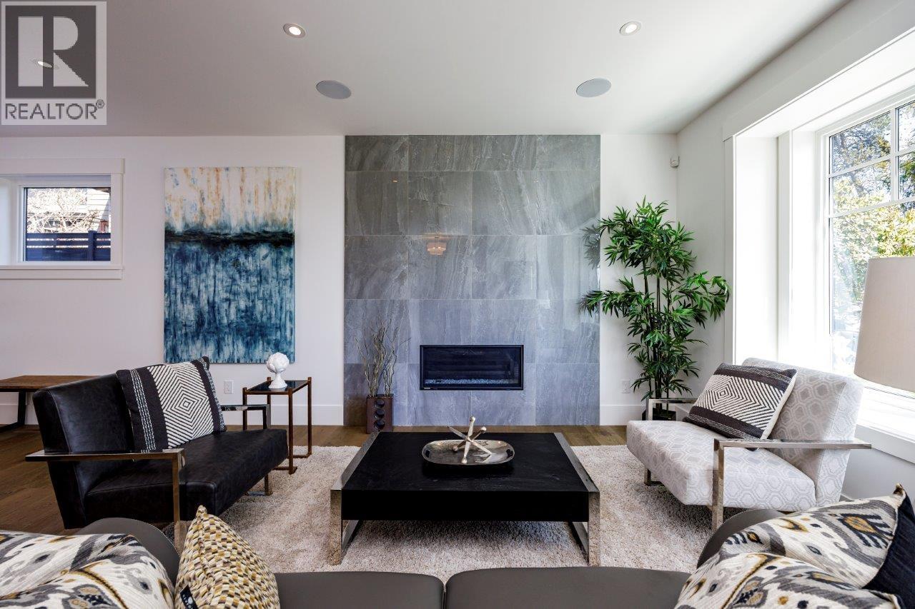 1028 CALVERHALL STREET