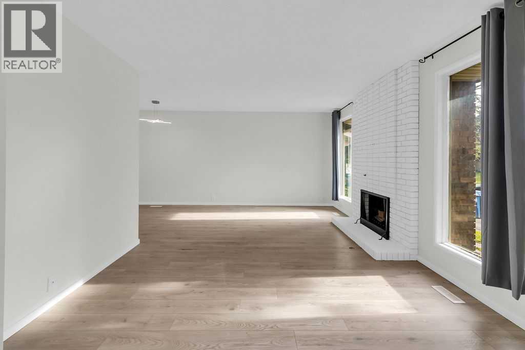 10 Radcliffe Crescent SE