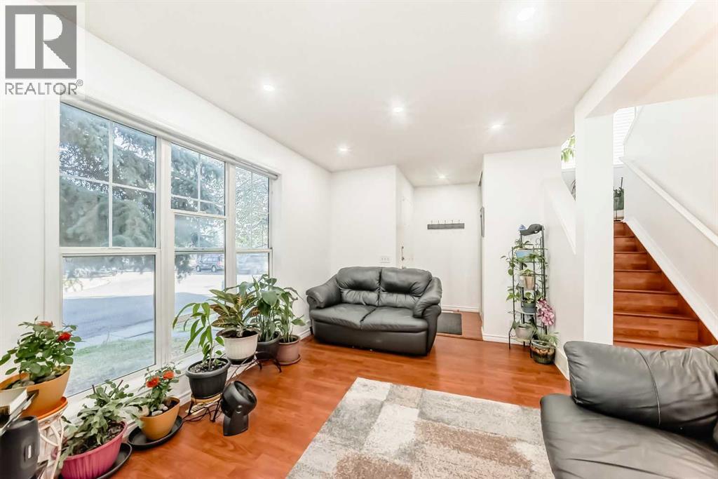 79 Hidden Crescent NW