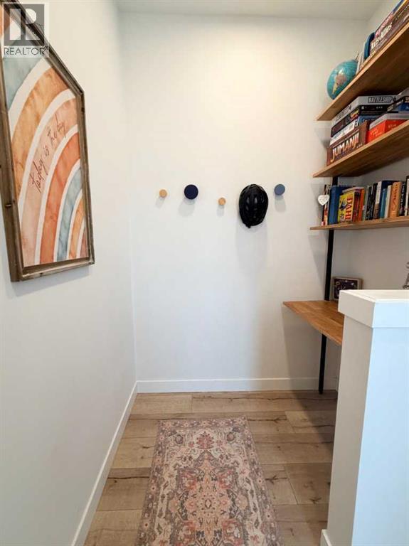 102, 3125 39 Street NW