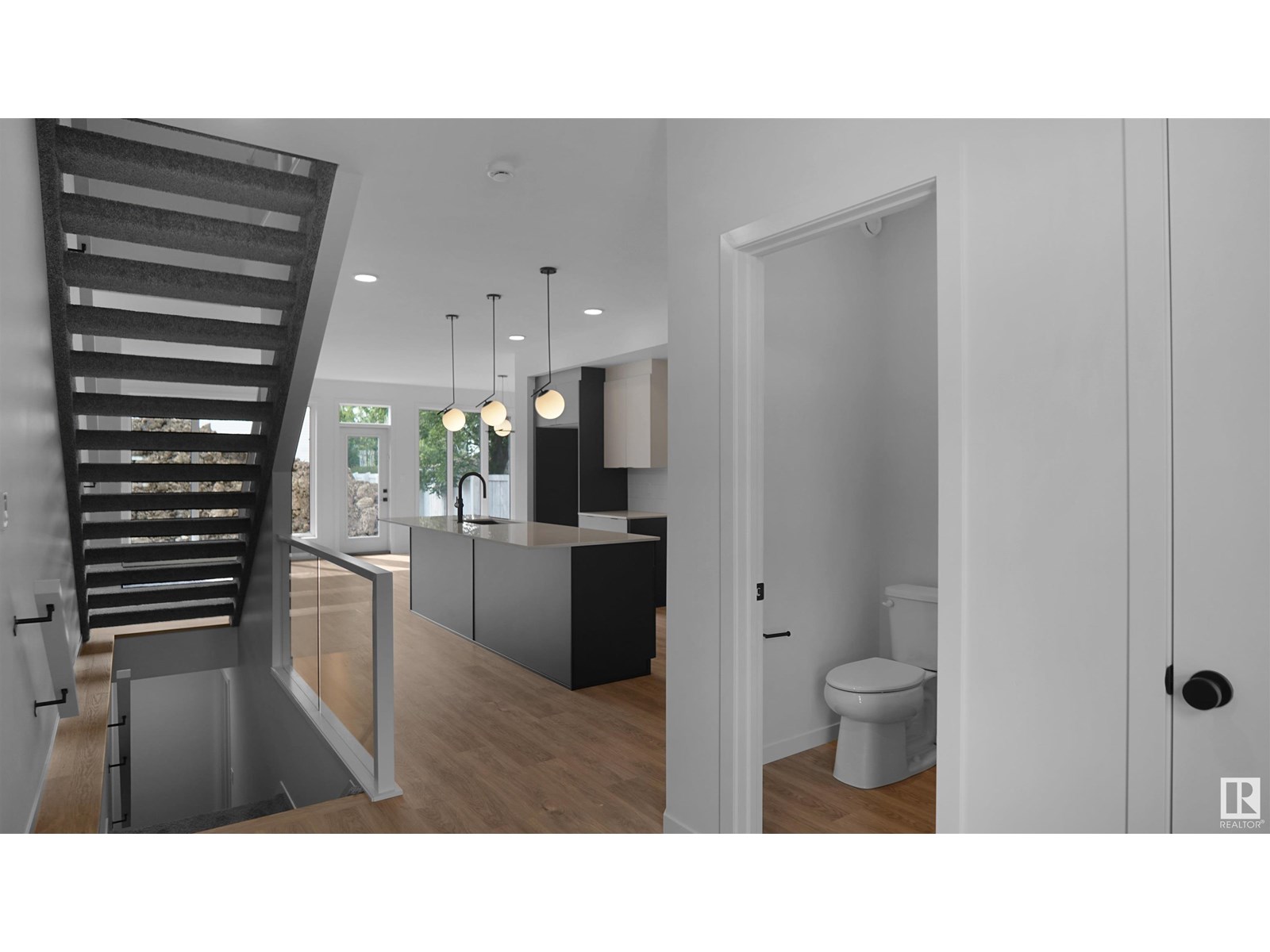 17370 98A ST NW
