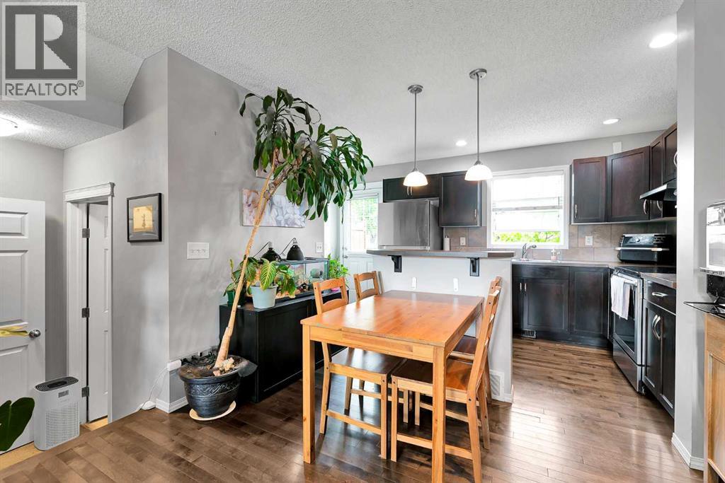169 Country Village Manor NE