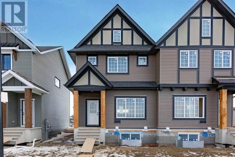 1029 Reynolds Crescent SW Airdrie AB T4B5L8