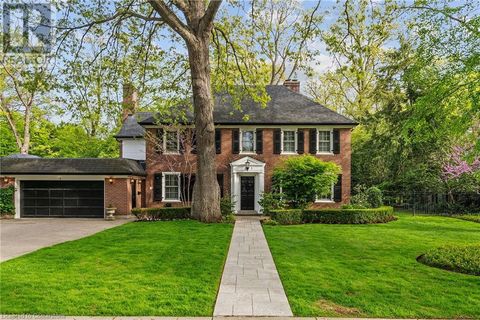5 MAYFAIR Place Hamilton ON L8S4E9