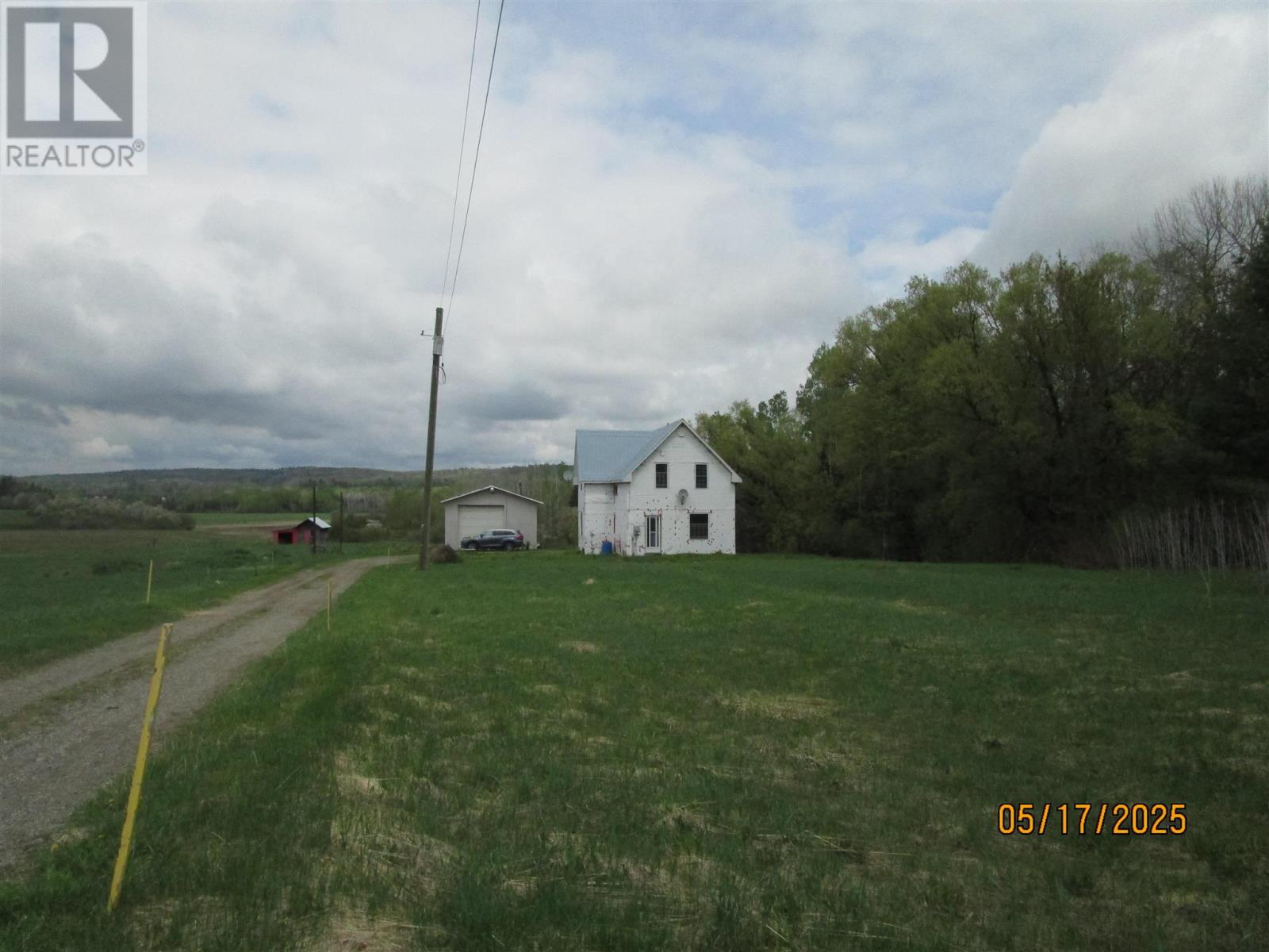 1006 Bar River RD