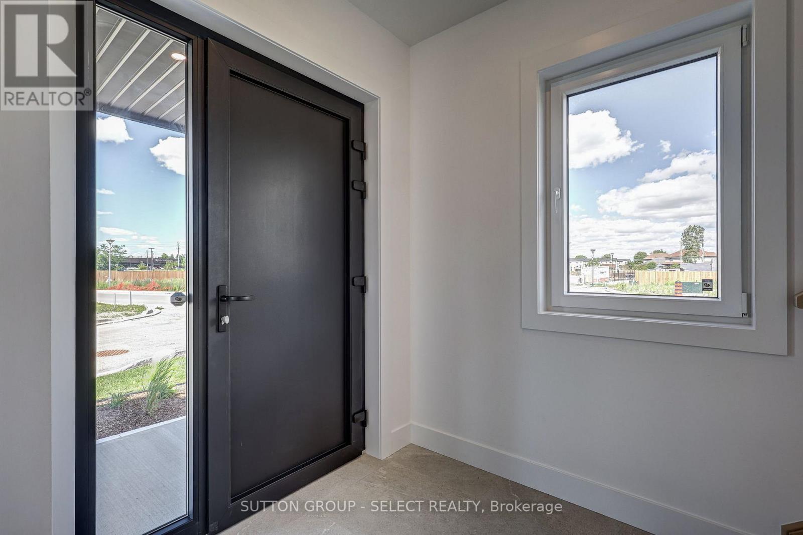 4 - 3090 PETTY ROAD