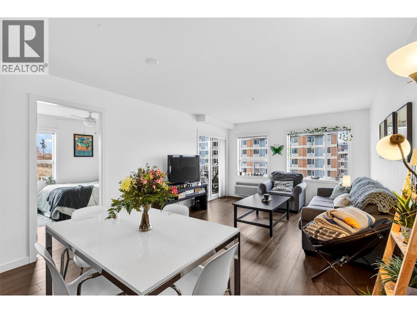 881 Academy Way Unit# 306