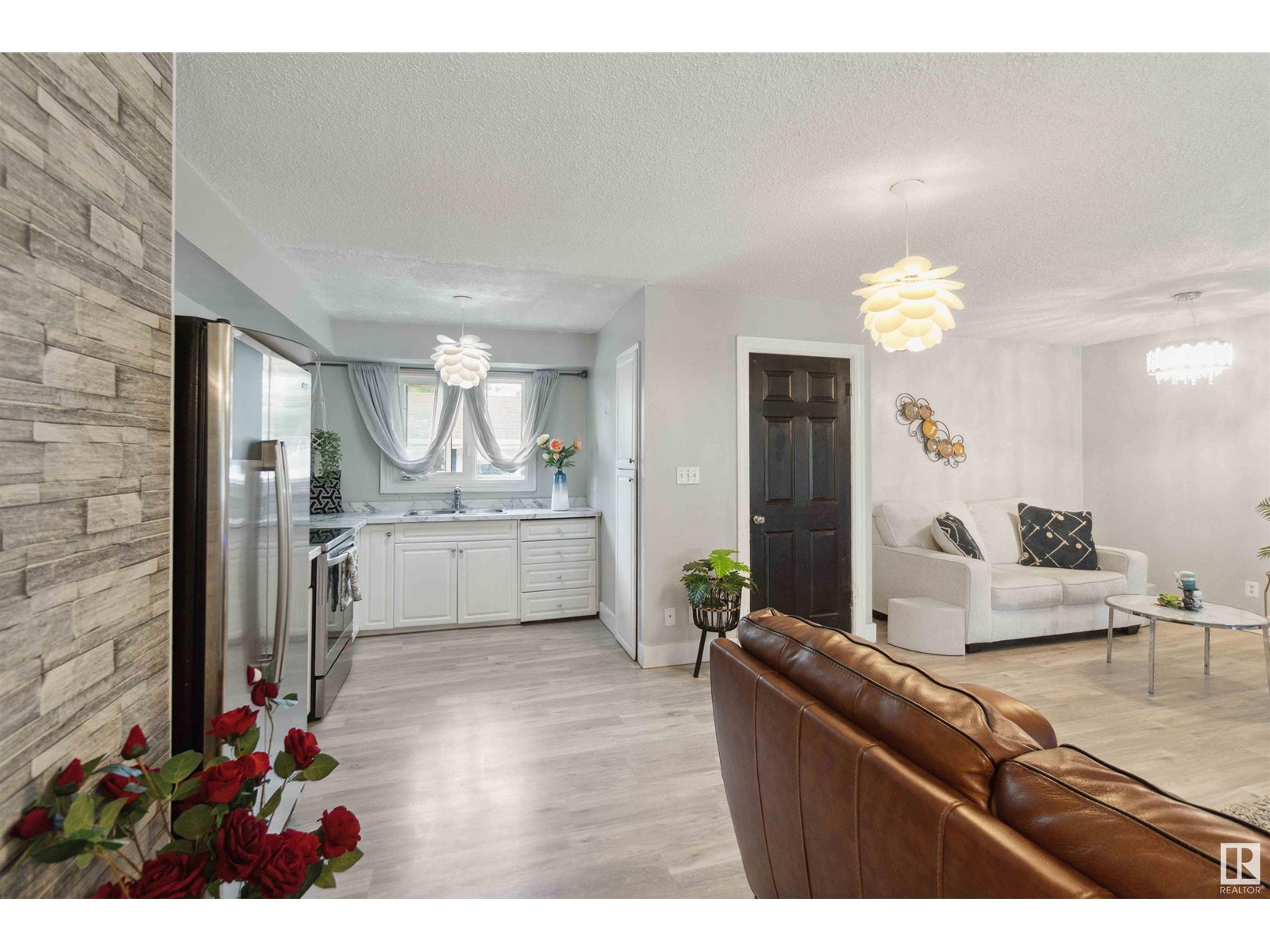 11439 145 AV NW