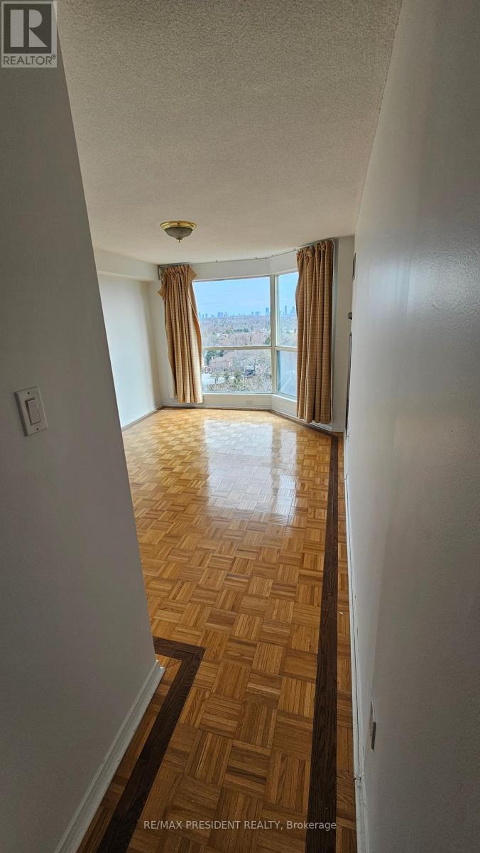 1103 - 2155 BURNHAMTHORPE ROAD W