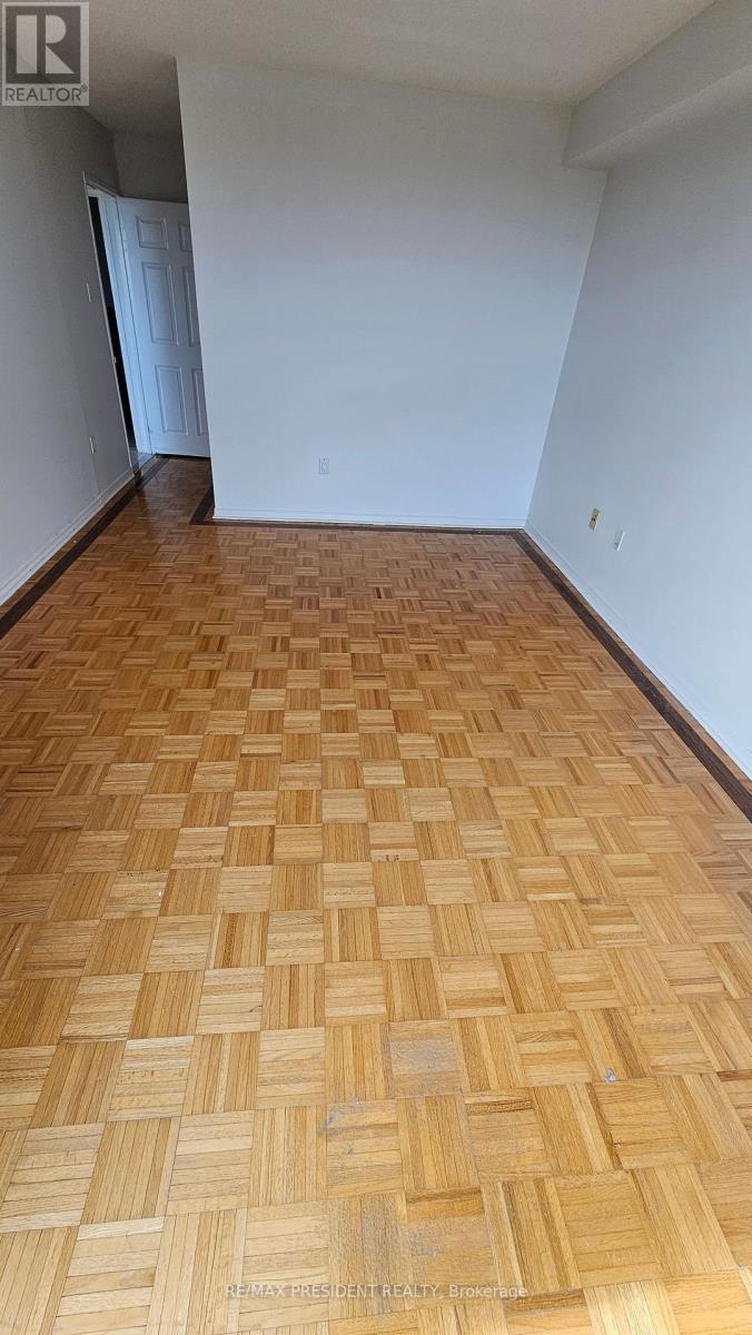 1103 - 2155 BURNHAMTHORPE ROAD W