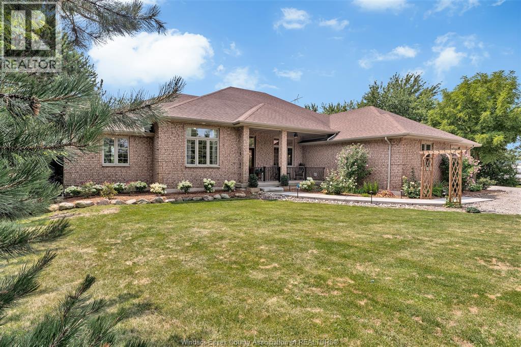 2207 SOUTH MIDDLE ROAD