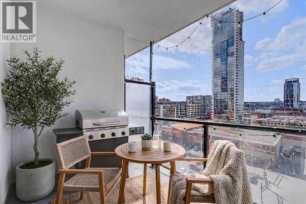 801, 1053 10 Street SW