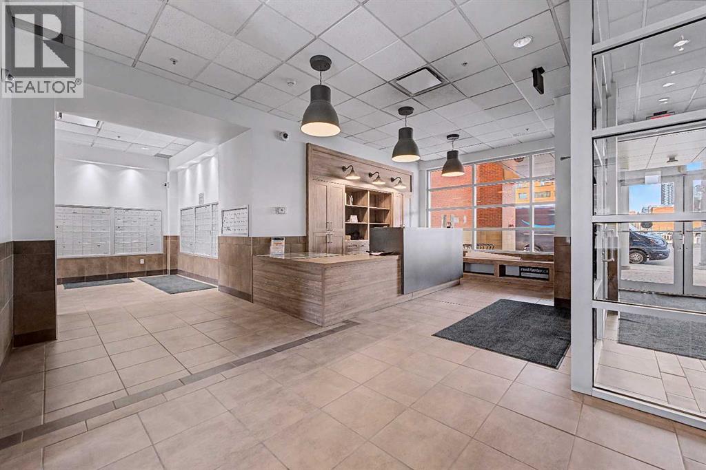 801, 1053 10 Street SW