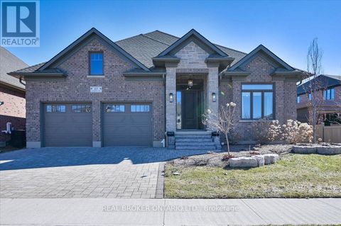 15 LANGTON DRIVE Kitchener ON N2P2X9