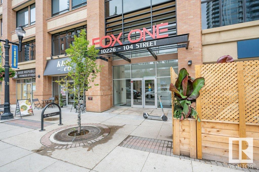 #2107 10226 104 ST NW