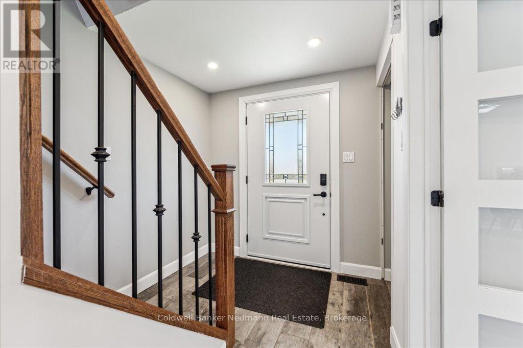 203 ELMIRA ROAD S