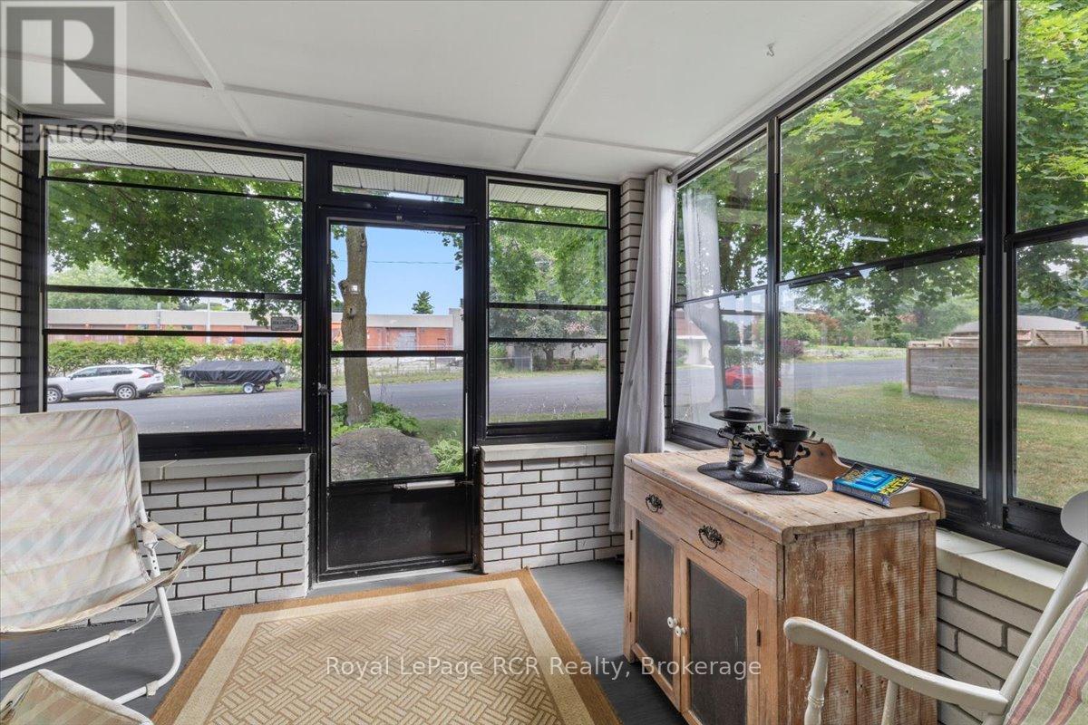161 6TH STREET