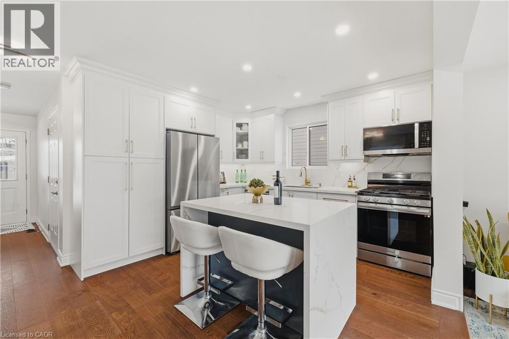 279 HIGHBROOK Crescent