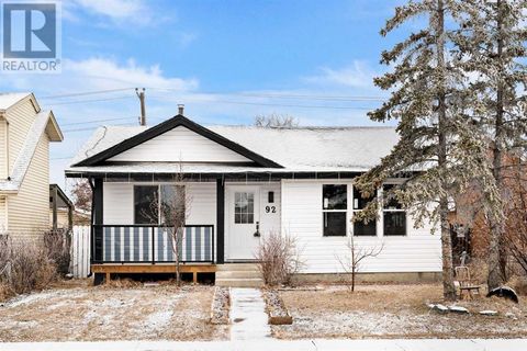 92 Templeby Road NE Calgary AB T1Y5N6