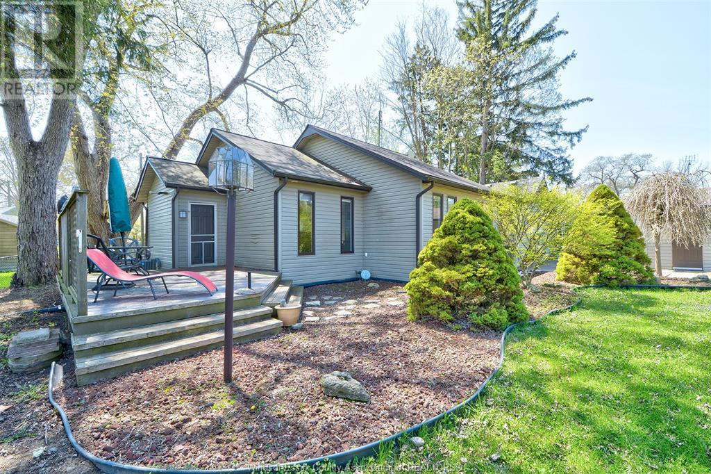136 LINCOLN COURT