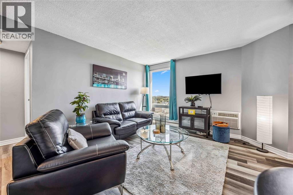 155 FRONT STREET North Unit# 1109