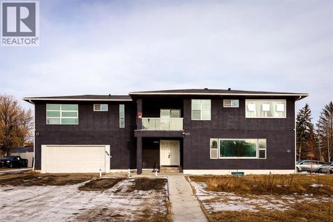 929 38 Street SE Calgary AB T2A1A1