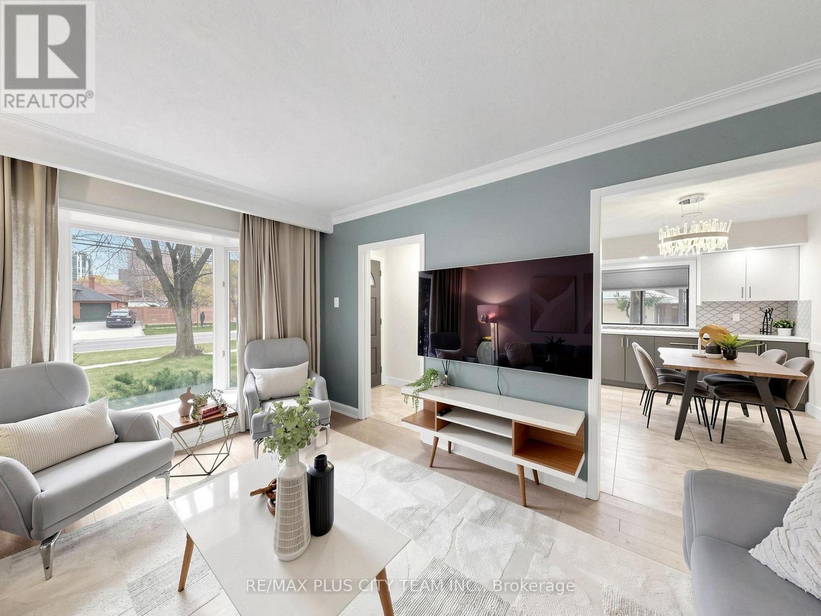 260 RENFORTH DRIVE