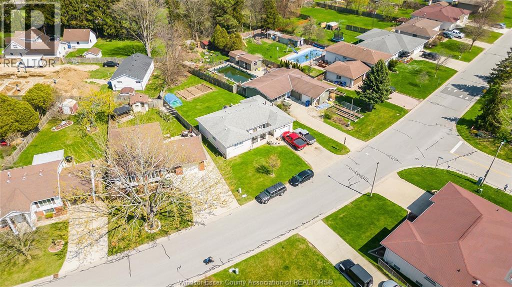 12 BENNIE AVENUE