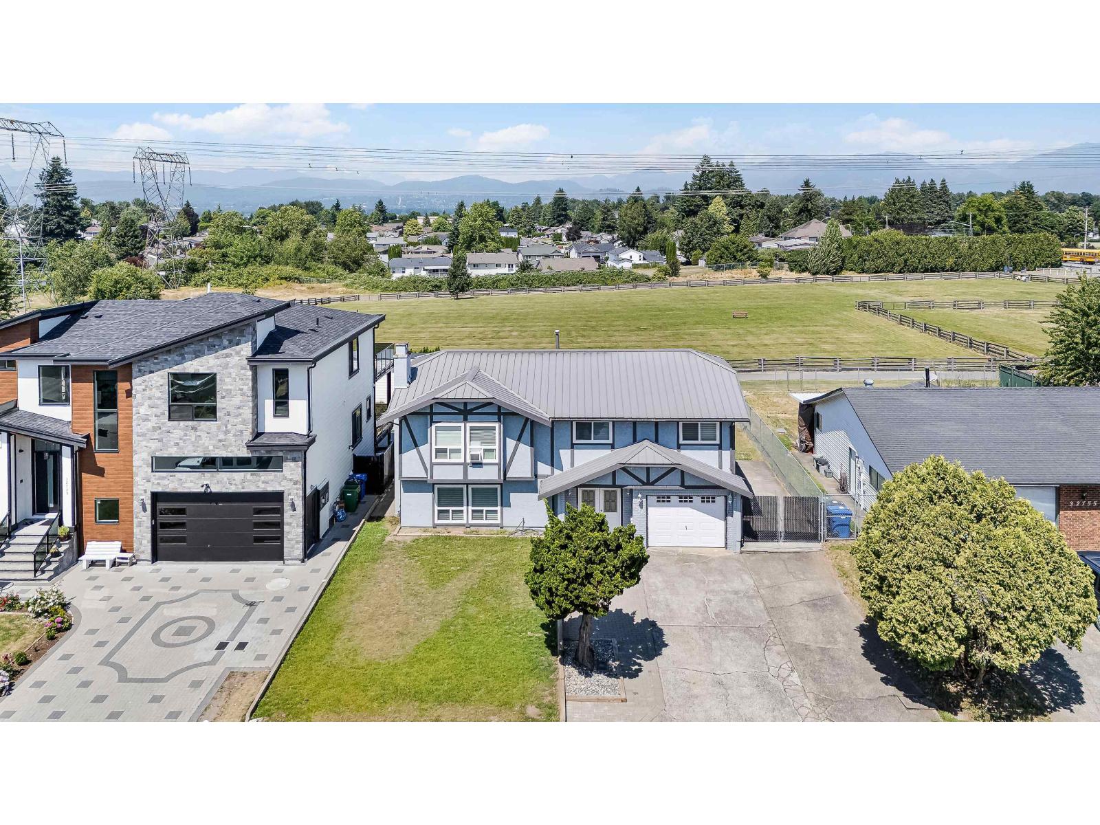 32745 OKANAGAN DRIVE