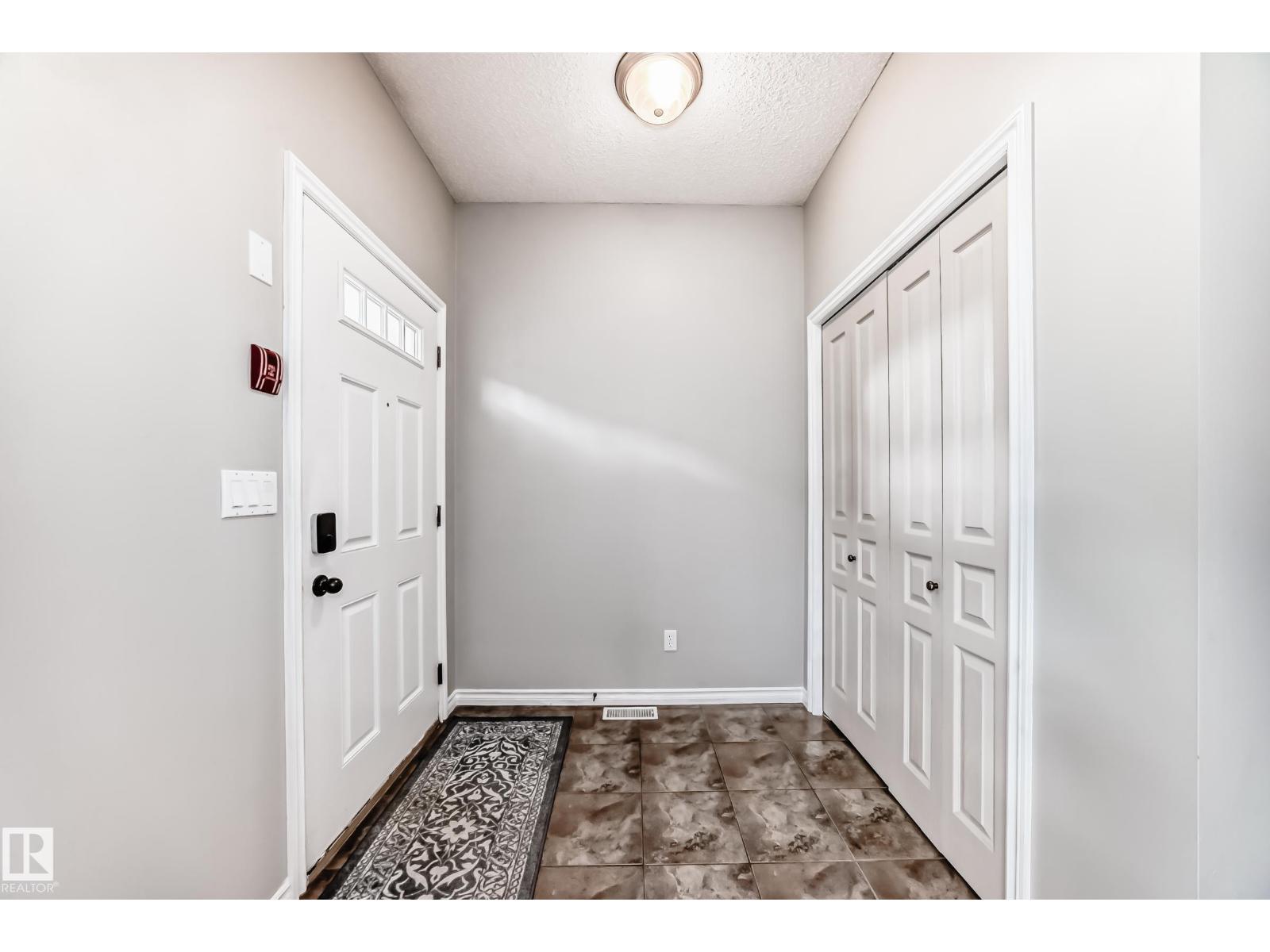 #105 13825 155 AV NW