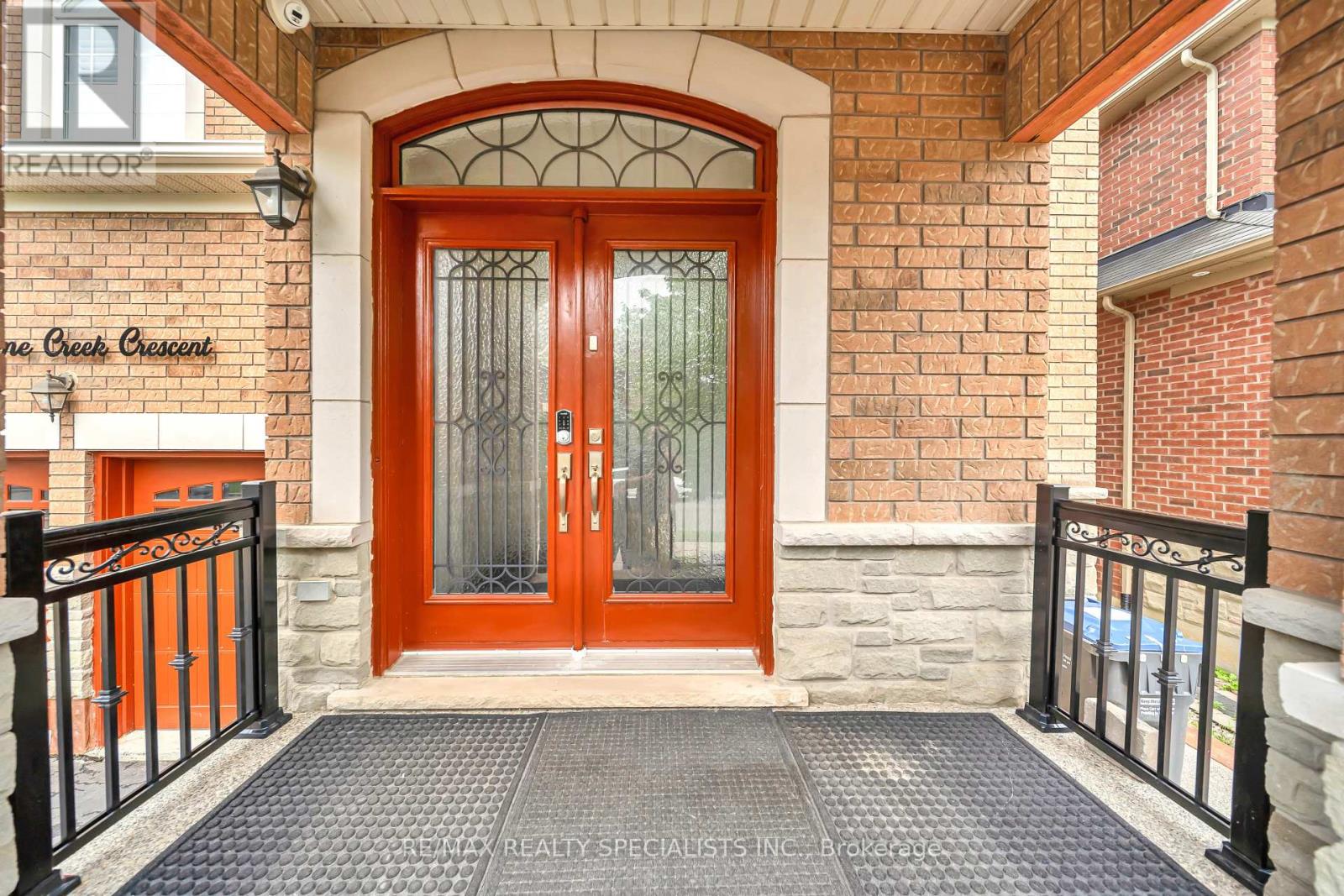 48 GAME CREEK CRESCENT