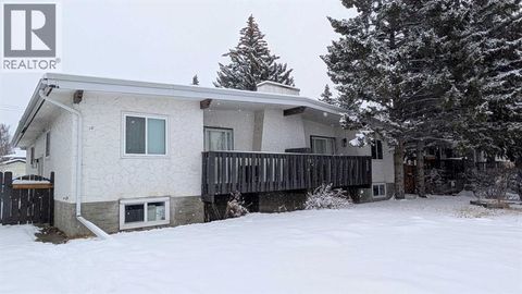 10 & 12 Silver Springs Drive NW Calgary AB T3B2X8