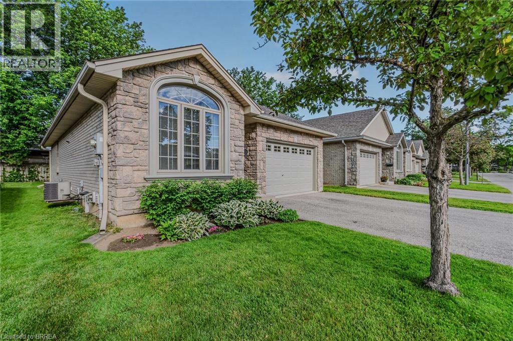 54 GLENWOOD Drive Unit# 3