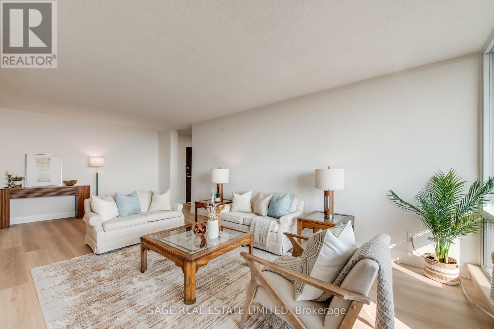 1103 - 20 GILDER DRIVE