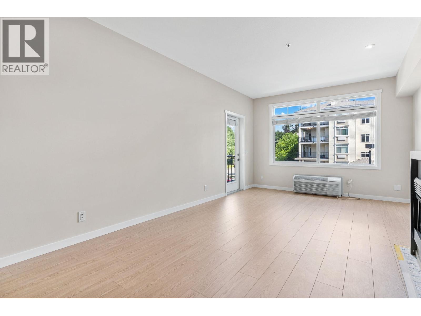 1350 Ridgeway Drive Unit# 202