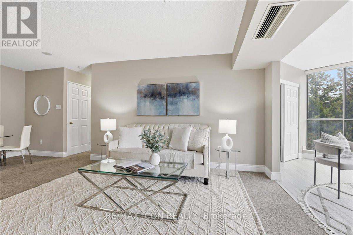 309 - 265 WESTCOURT PLACE