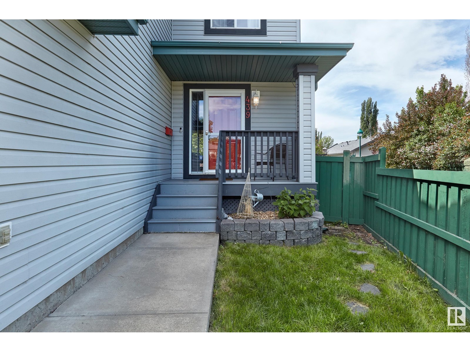 439 HUNTERS GREEN GR NW