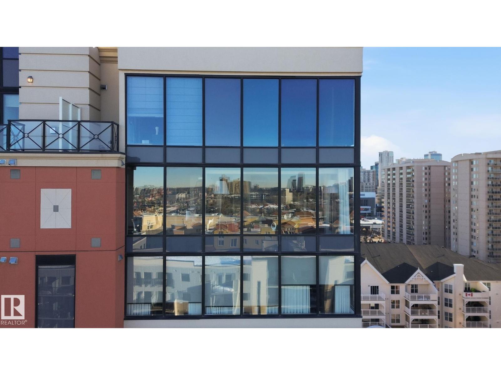 #1102 10319 111 ST NW