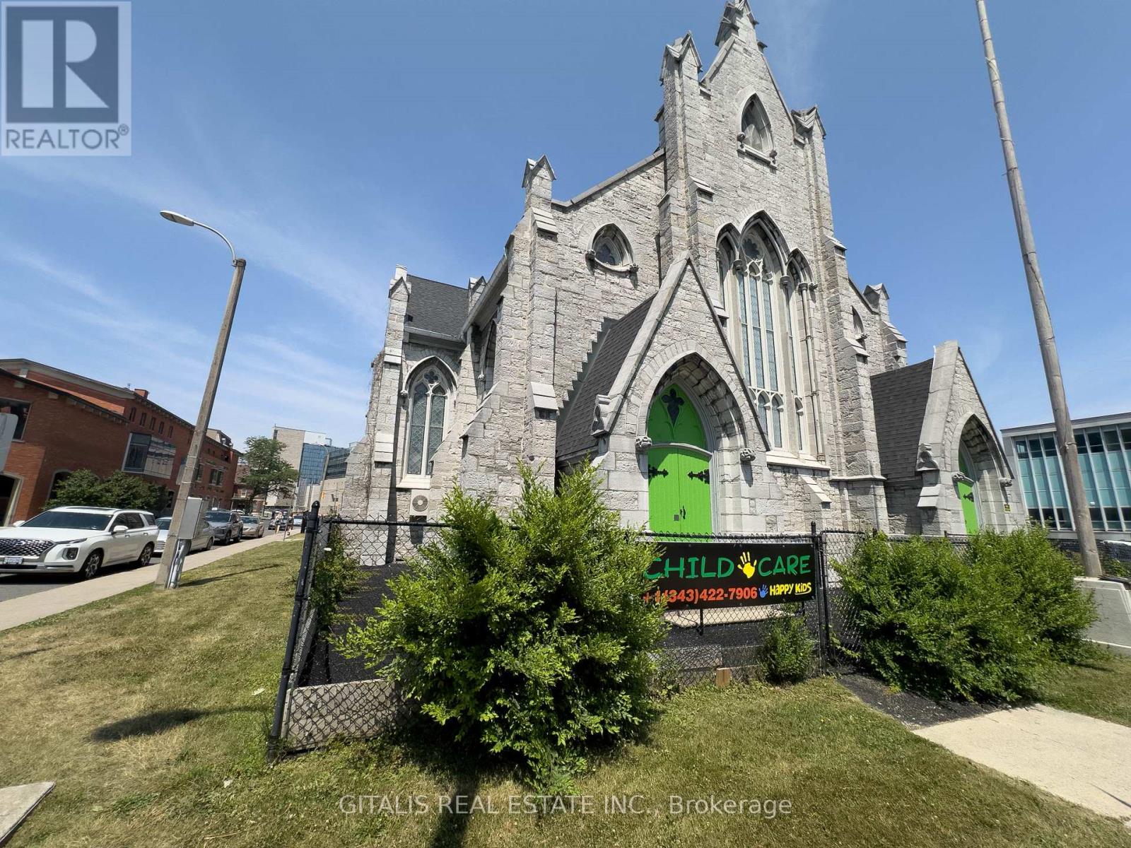 126 WELLINGTON STREET