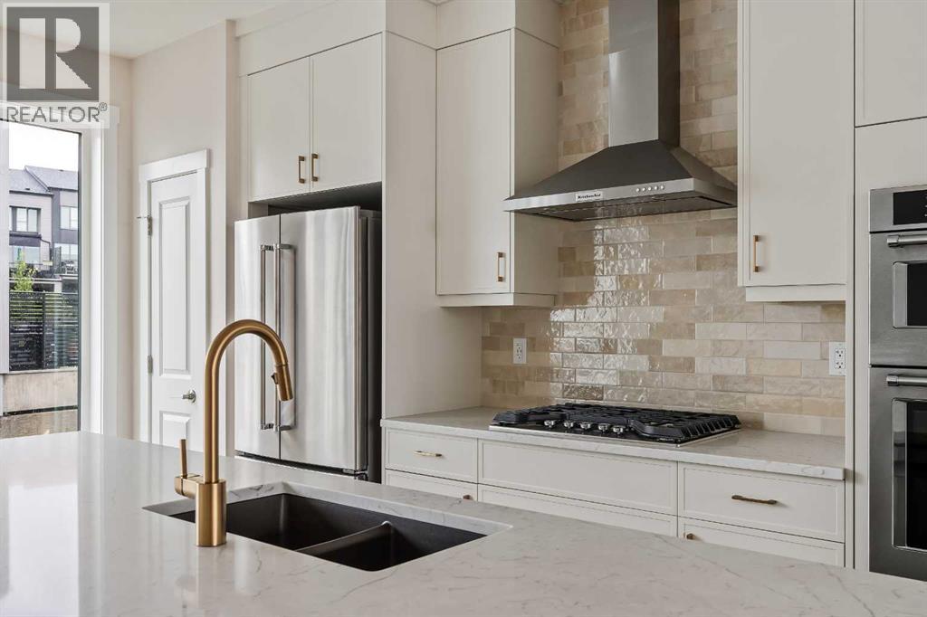 405 Sovereign Common SW