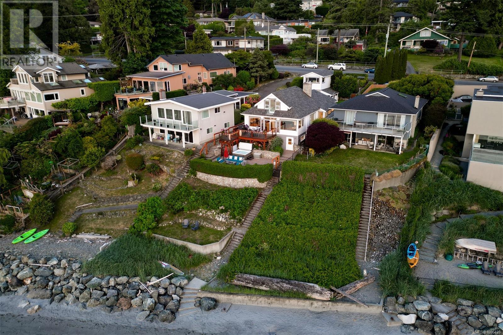 4971 Cordova Bay Rd