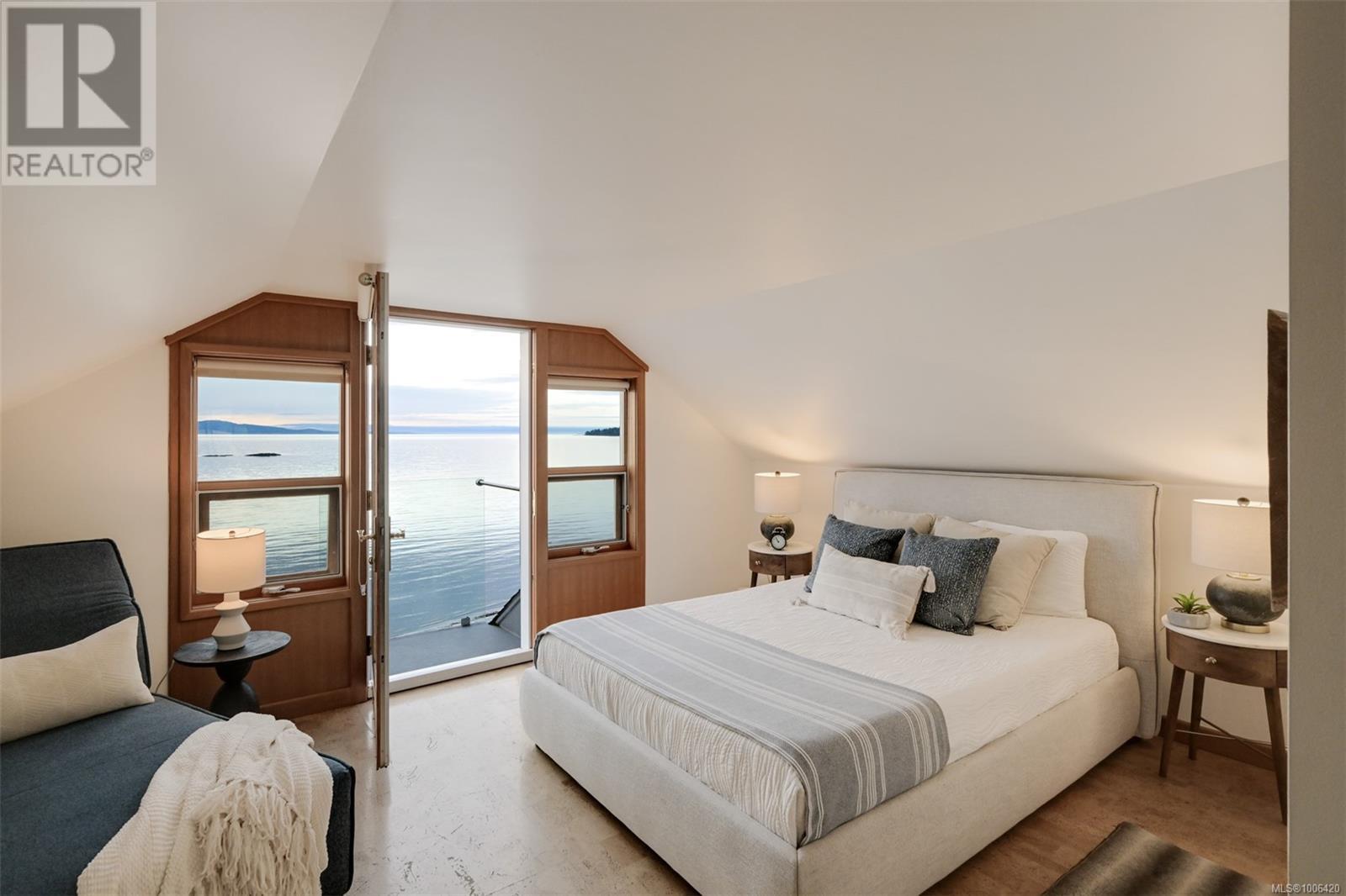 4971 Cordova Bay Rd