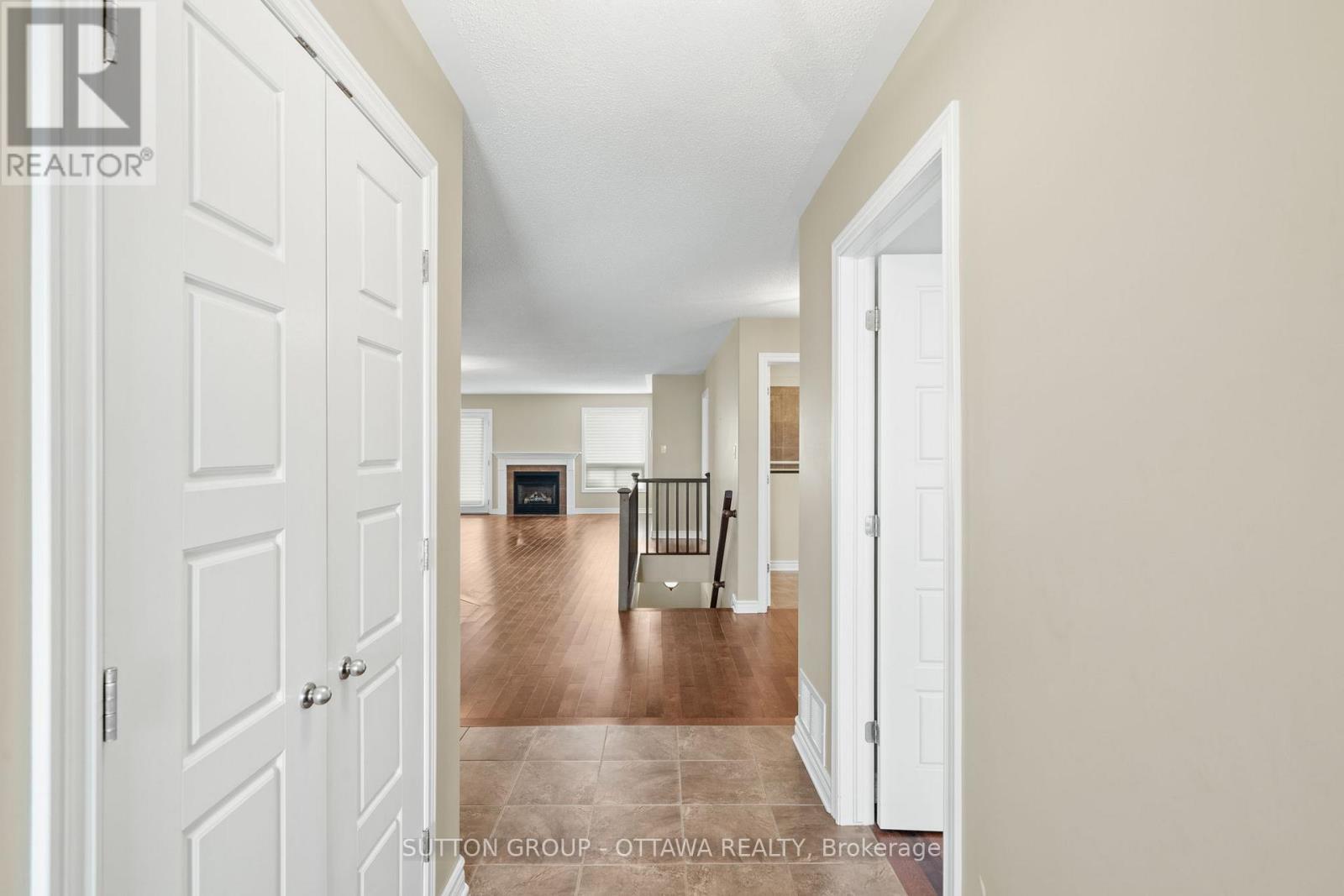 458 VAN DUSEN STREET