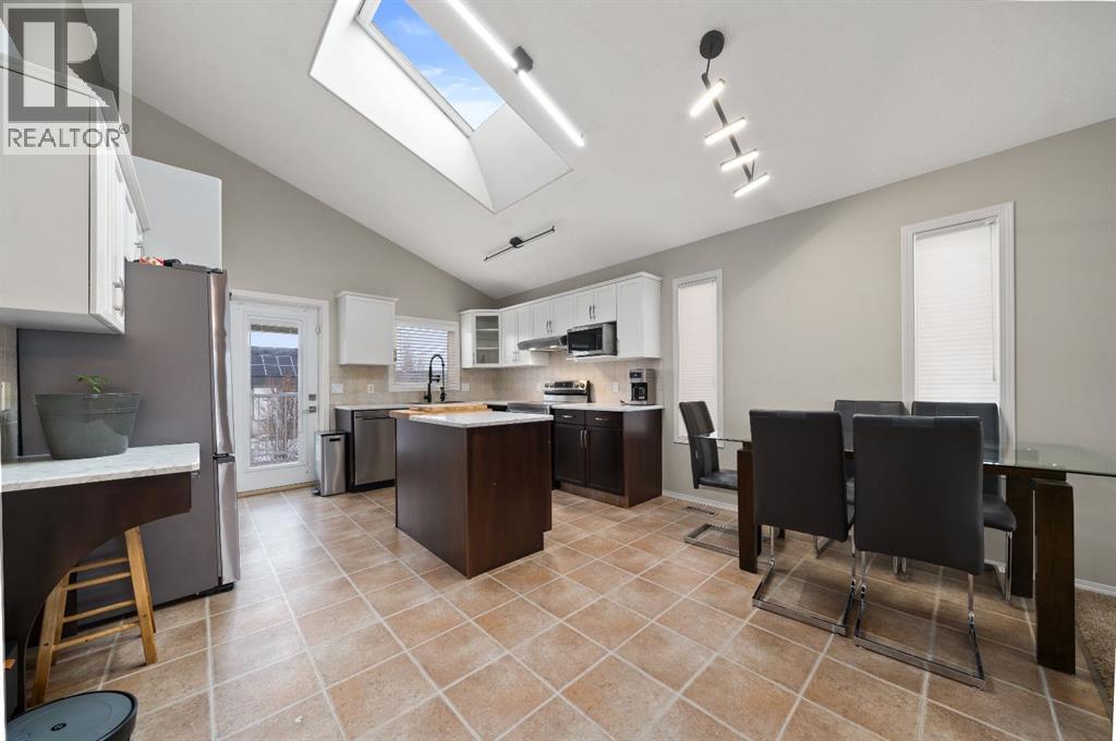 20 Cottonwood Close SW