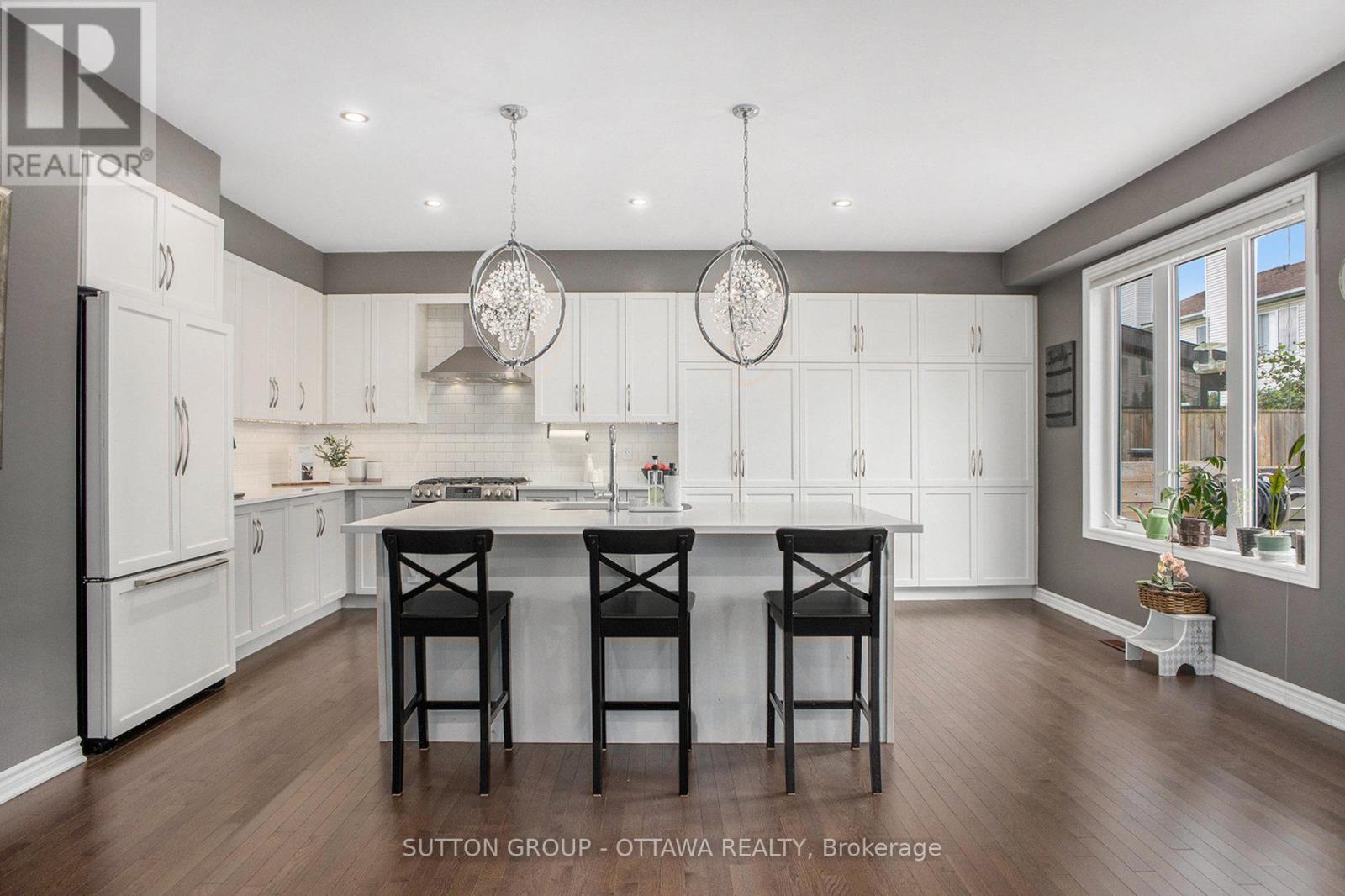 156 ASPER TRAIL CIRCLE N