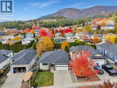 2077 Rosefield Drive West Kelowna BC V1Z3Y8