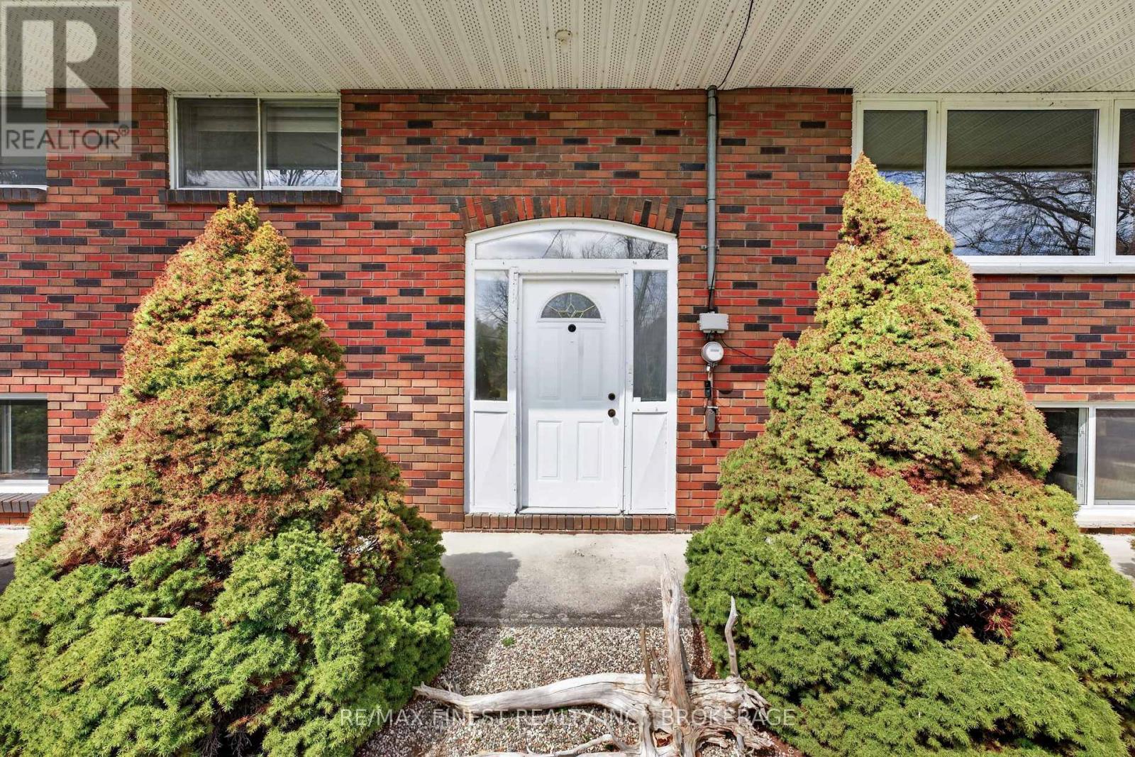4333 MAPLE DRIVE