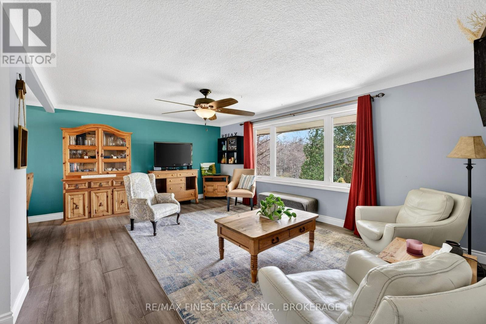 4333 MAPLE DRIVE